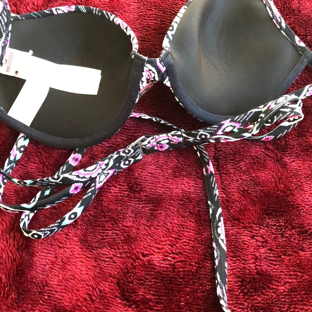 Black and pink bikini top - Picture 2 of 3